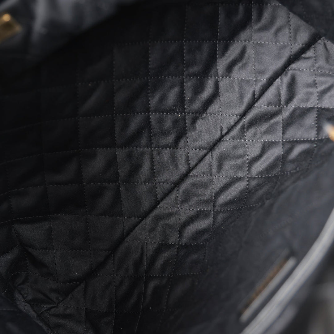 Top Quality Chanel Medium 22 Bag Black Calfskin Aged Gold Hardware