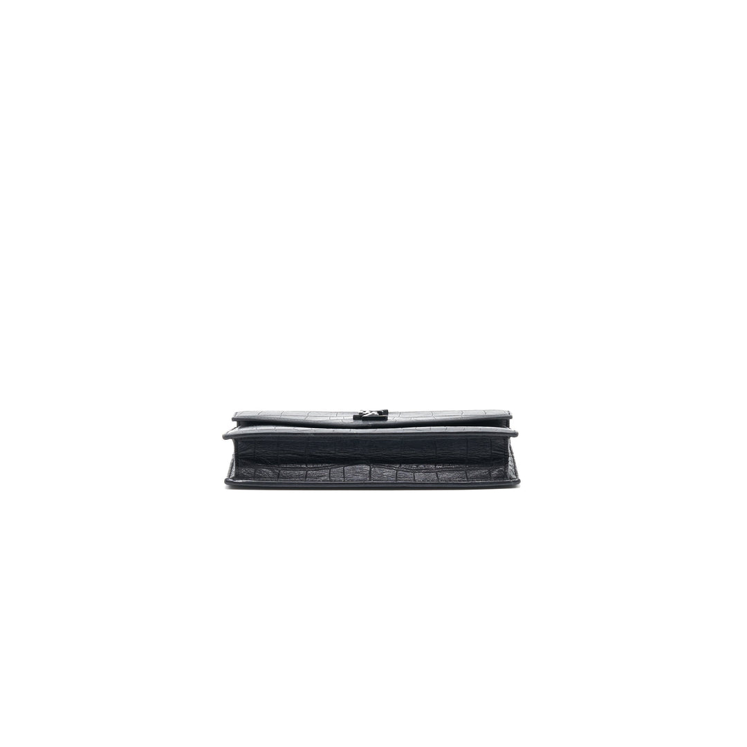Saint Laurent So Black Envelope Wallet on Chain