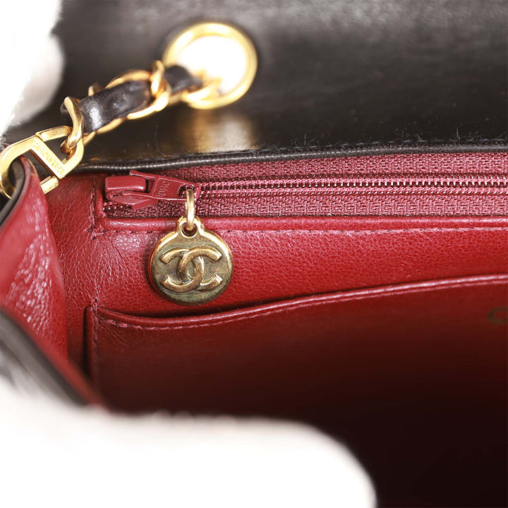 Vintage Top Quality Chanel Medium Diana Flap Bag Black Quilted Lambskin Gold Hardware