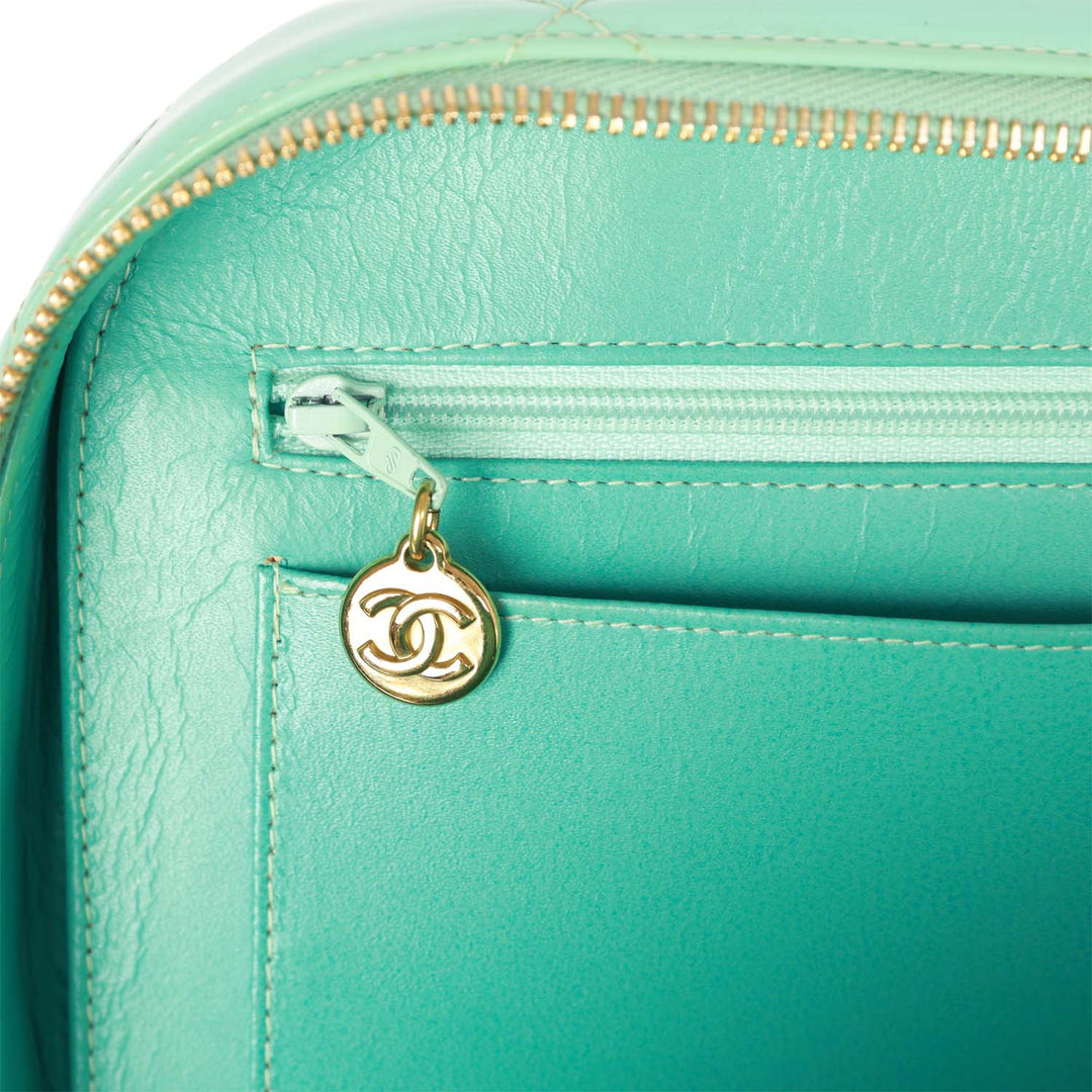 Vintage Top Quality Chanel Vanity Case Bag Turquoise Patent Gold Hardware