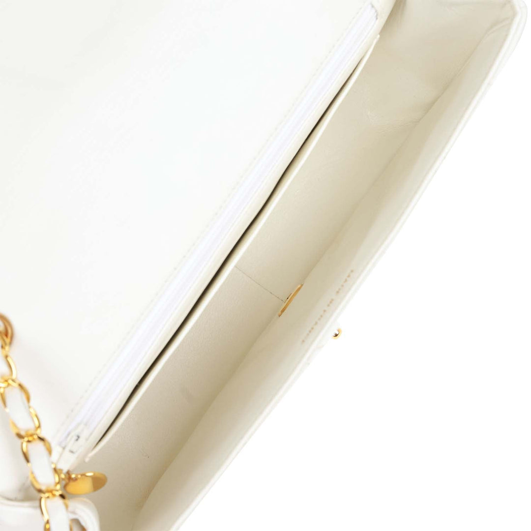 Vintage Top Quality Chanel Medium Diana Flap Bag White Lambskin Gold Hardware