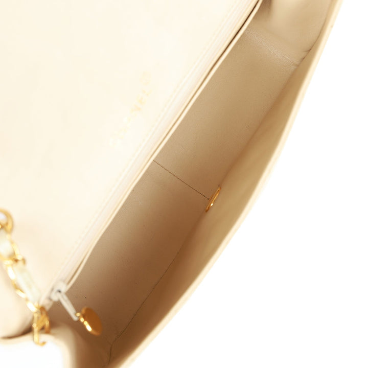 Vintage Top Quality Chanel Medium Diana Flap Bag Ivory Lambskin Gold Hardware