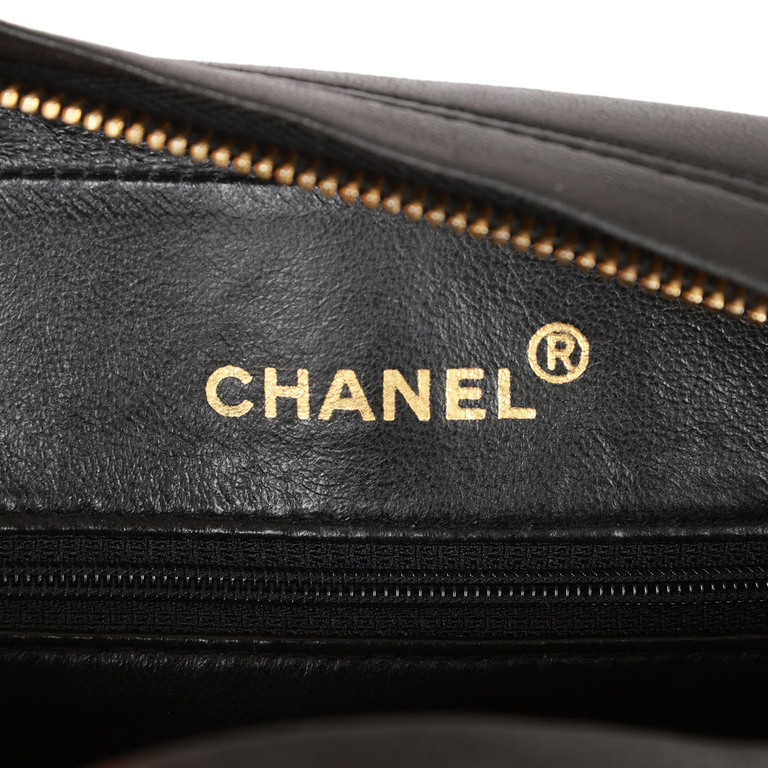 Vintage Top Quality Chanel Small Diana Fringe Camera Bag Black Lambskin Gold Hardware