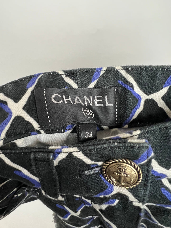 Top Quality Chanel Black Denim Mini Shorts with Quilted Print in Blue & White with Anchor Button Detail Size FR 34 (UK 6)