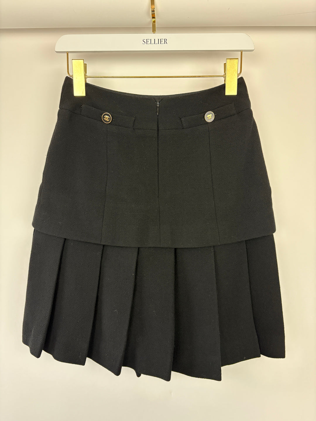 Top Quality Chanel Black Pleated Panel Skirt with Gold CC Back Pocket Button Detail Size FR 36/38 (UK 8-10)