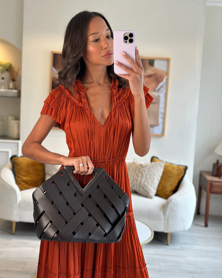 *FIRE PRICE* Top Quality Bottega Veneta Chocolate Medium Intreccio Point Bag in Calfskin Leather with Leather Hardware RRP £2750
