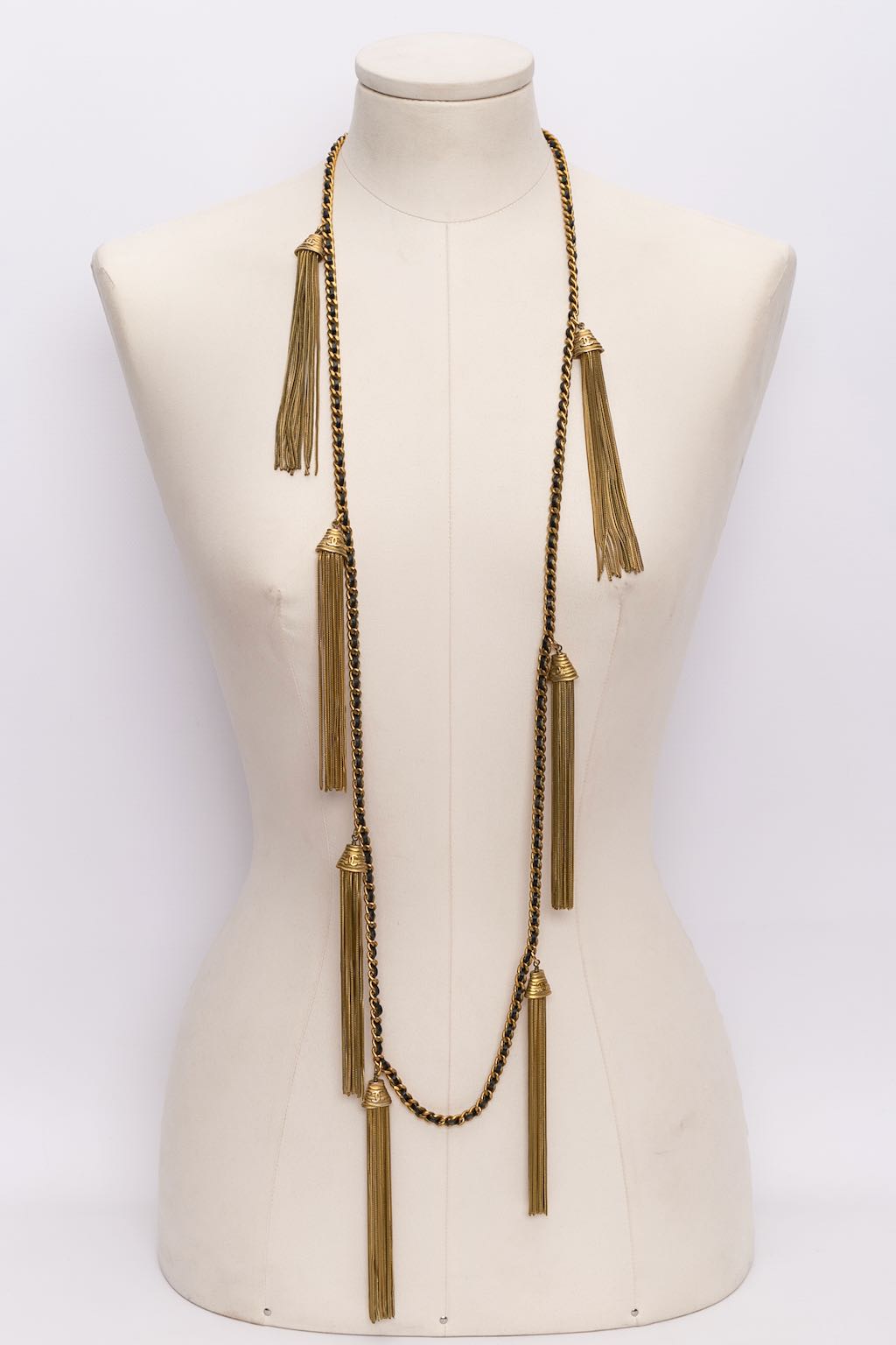 Long collier pompons Top Quality Chanel Automne 1994