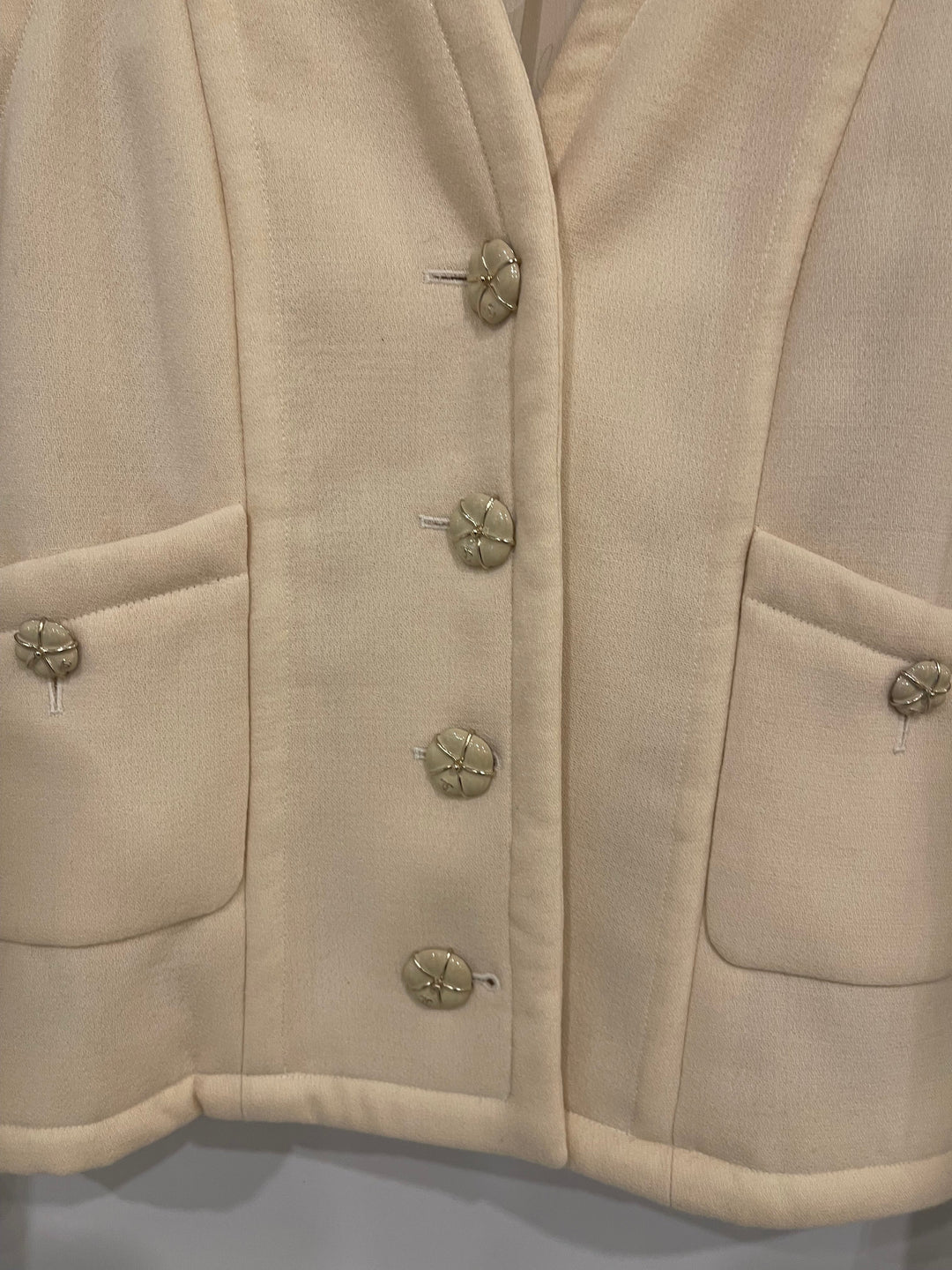 Top Quality Chanel Cream Wool Jacket with Textured CC Button Details Size FR 38 (UK 10)