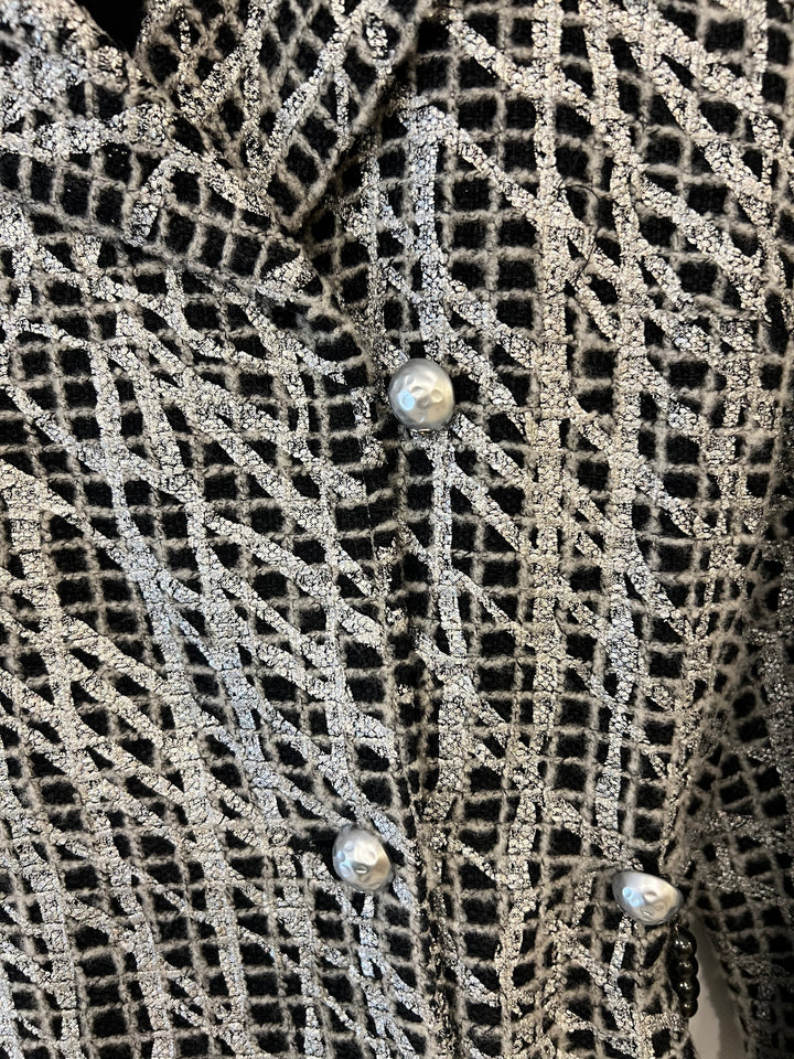 Top Quality Chanel Black and Silver Metallic Tweed Jacket with CC Buttons and Removable Pearl Detail Size FR 38 (UK 10)