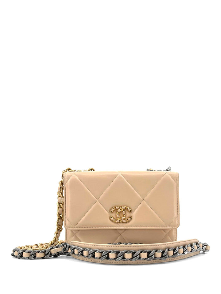 Top Quality Chanel CC Logo 19 Quilted Lambskin Leather Wallet On Chain Beige