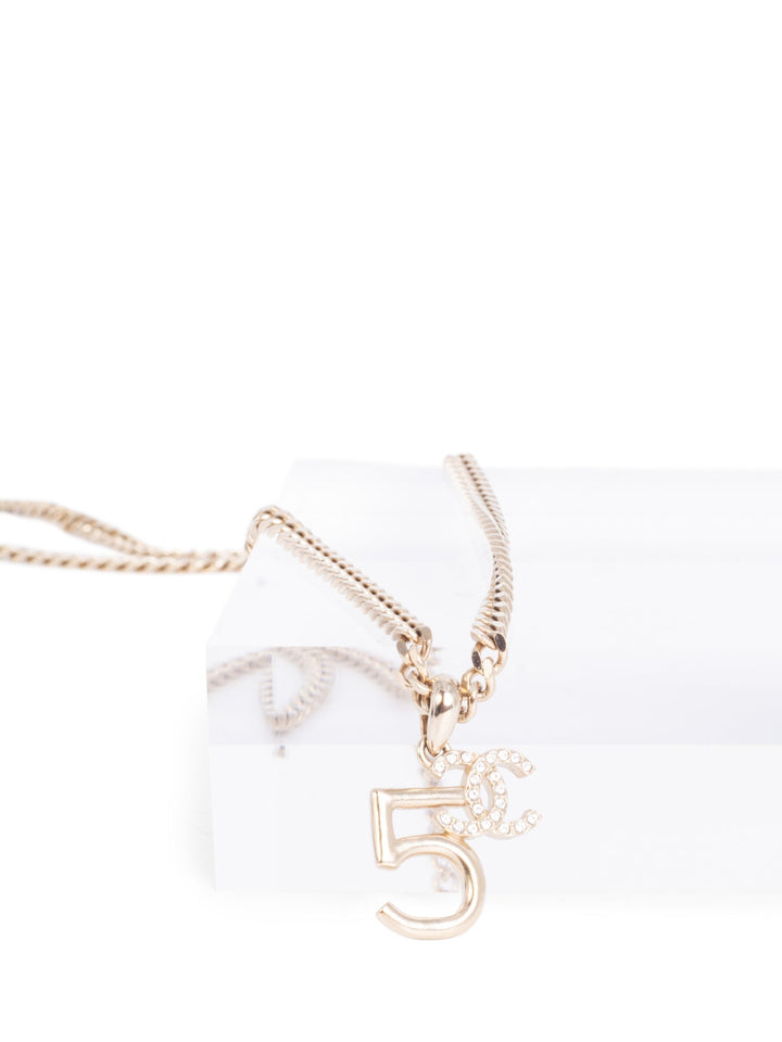 Top Quality Chanel CC Logo 5 Charm Necklace Gold