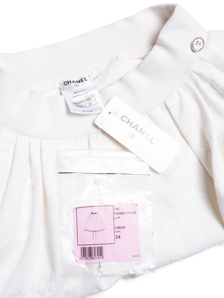 Top Quality Chanel CC Logo Camellia Knit Aline Mini Skirt White