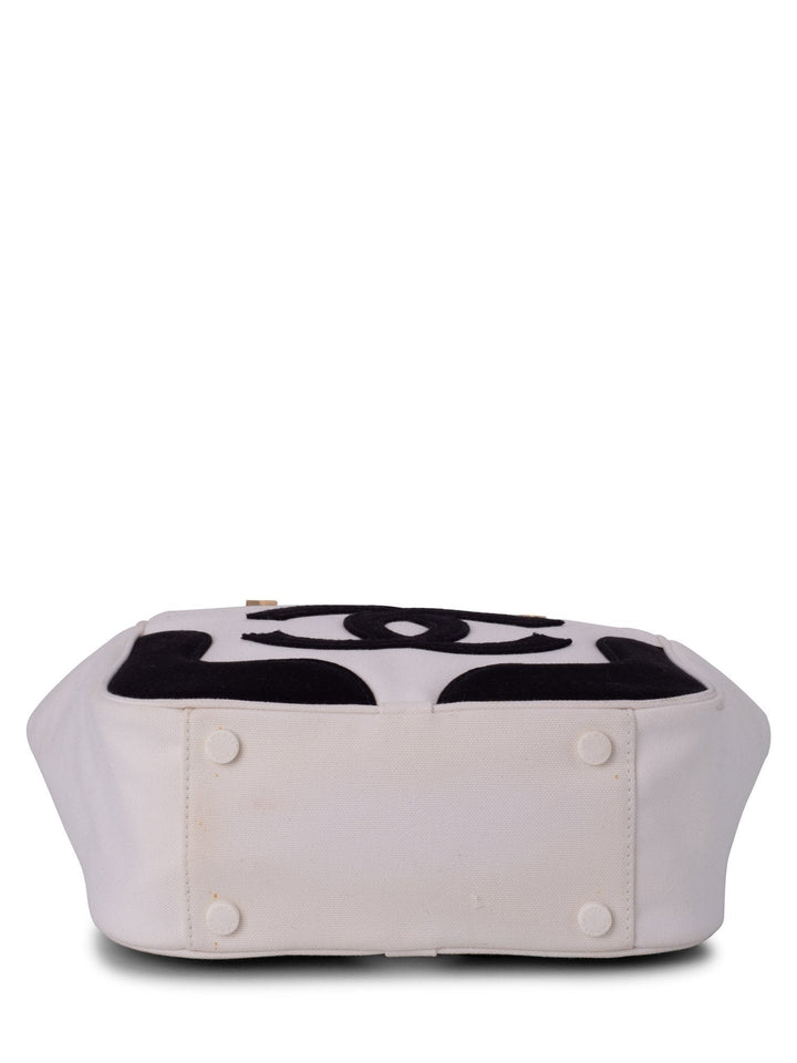 Top Quality Chanel CC Logo Canvas Leather Bag Black White