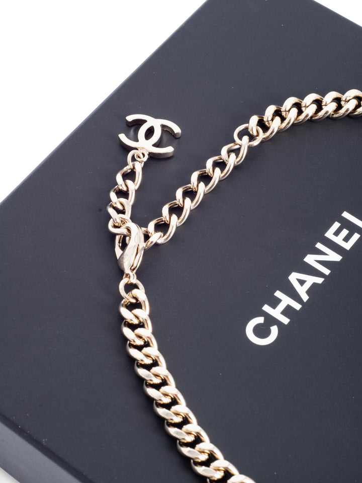 Top Quality Chanel CC Logo Chocker Necklace Gold