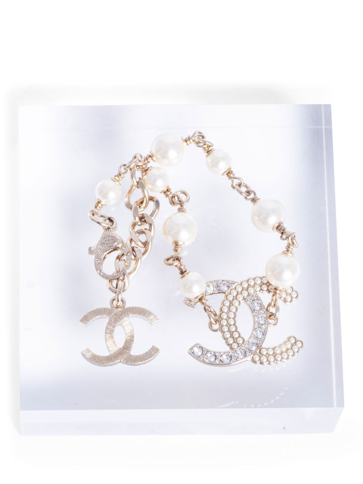 Top Quality Chanel CC Logo Gold Pearl Bracelet White
