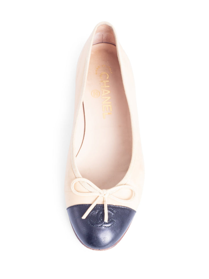 Top Quality Chanel CC Logo Leather Cap Toe Ballet Flats Beige Black