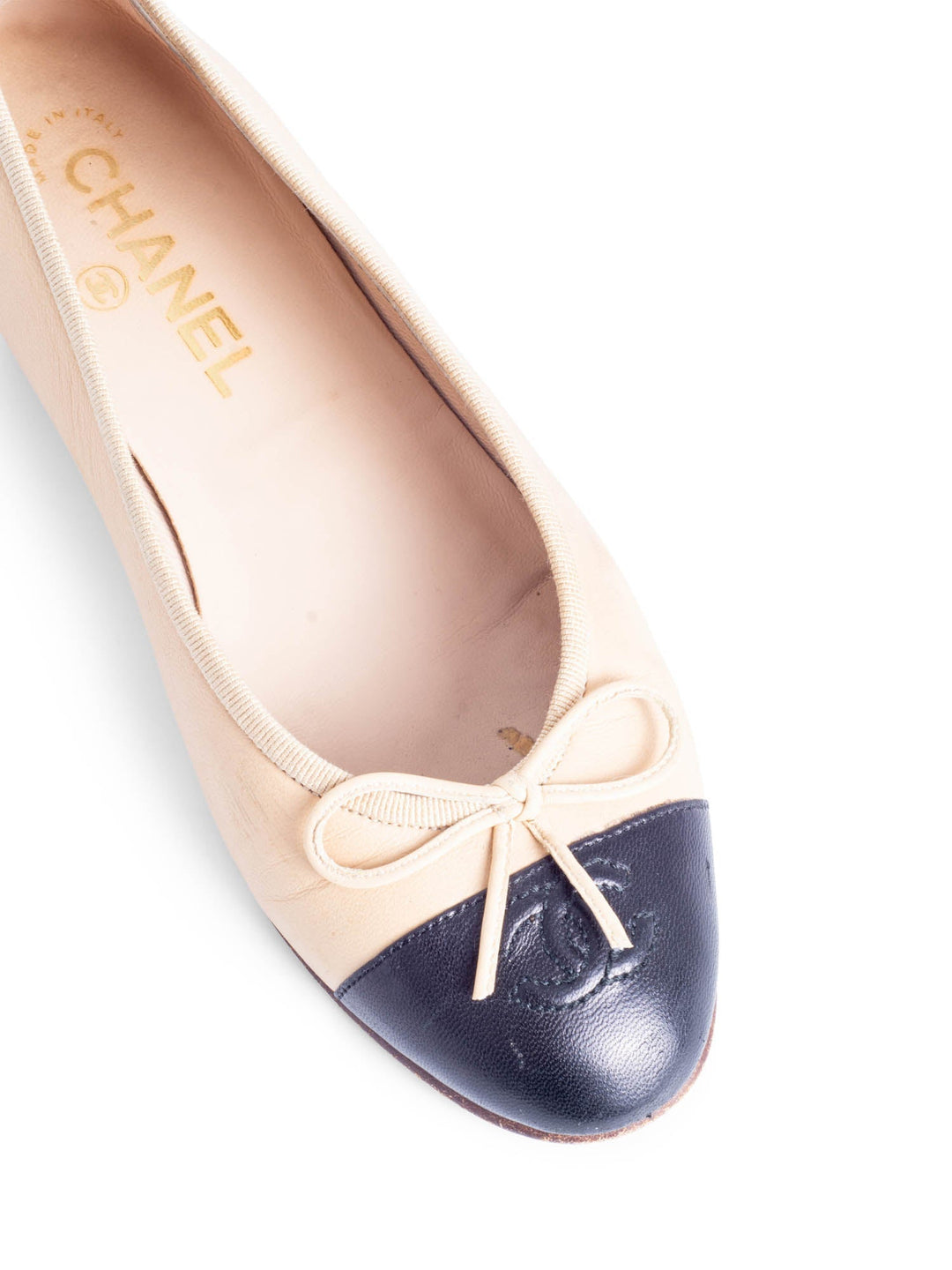 Top Quality Chanel CC Logo Leather Cap Toe Ballet Flats Beige Black