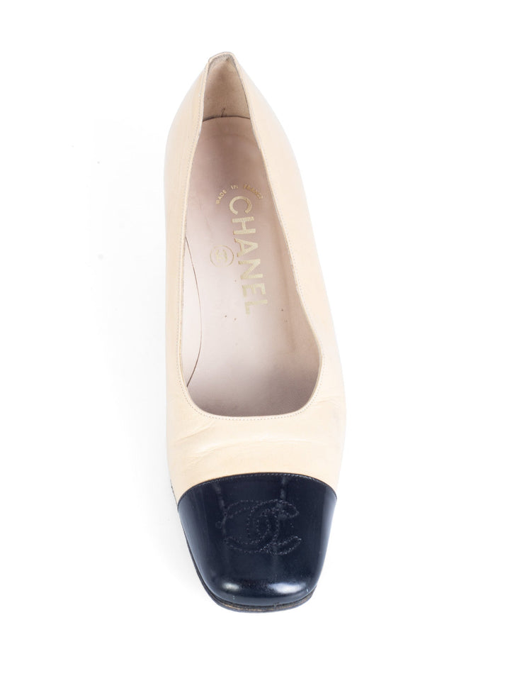 Top Quality Chanel CC Logo Leather Cap Toe Ballet Pumps Black Beige