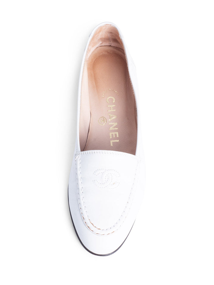 Top Quality Chanel CC Logo Leather Flat Loafers White