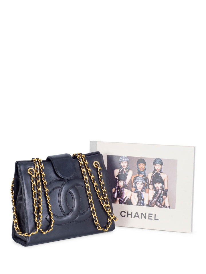 Top Quality Chanel CC Logo Leather Messenger Bag Black