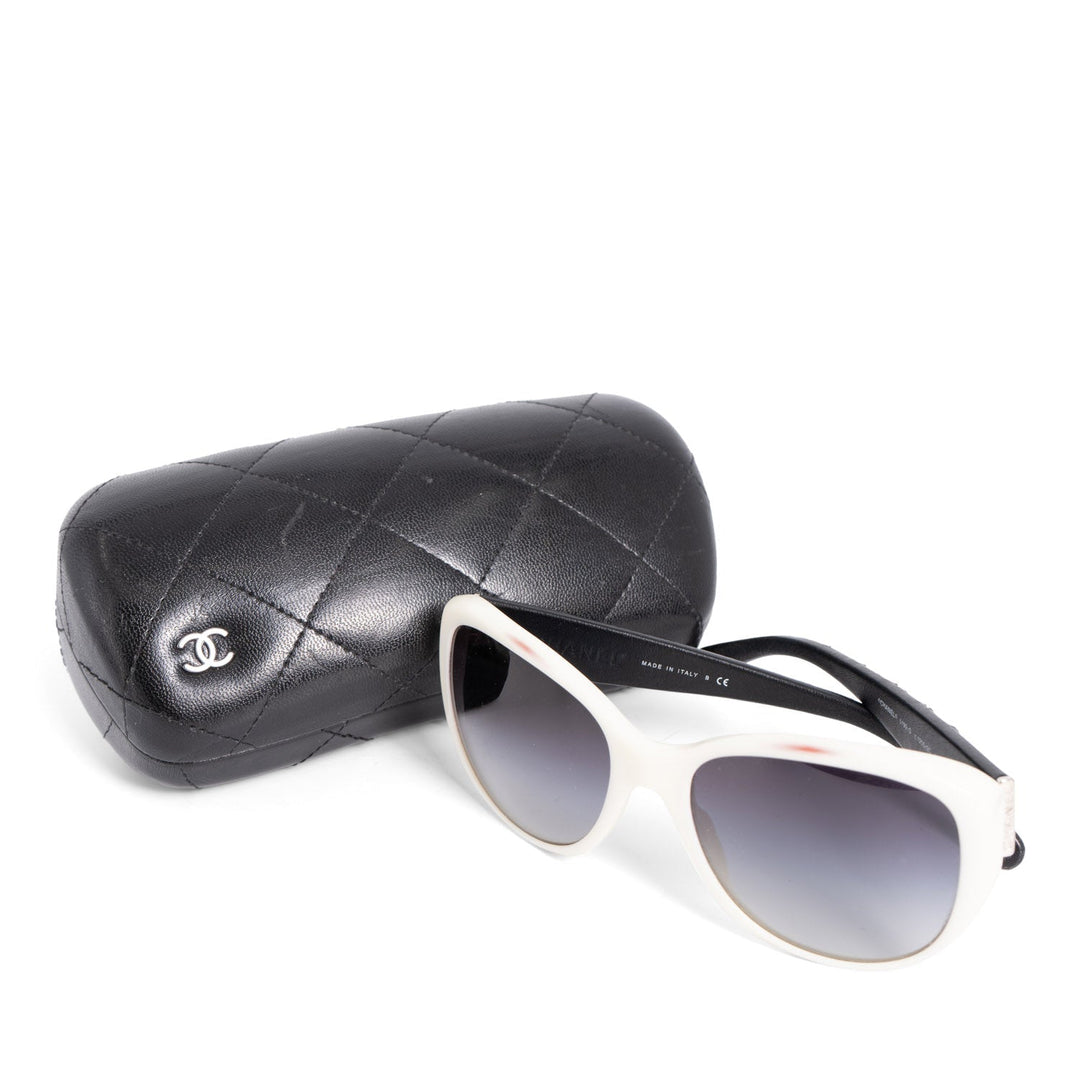 Top Quality Chanel CC Logo Leather Sunglasses Black White