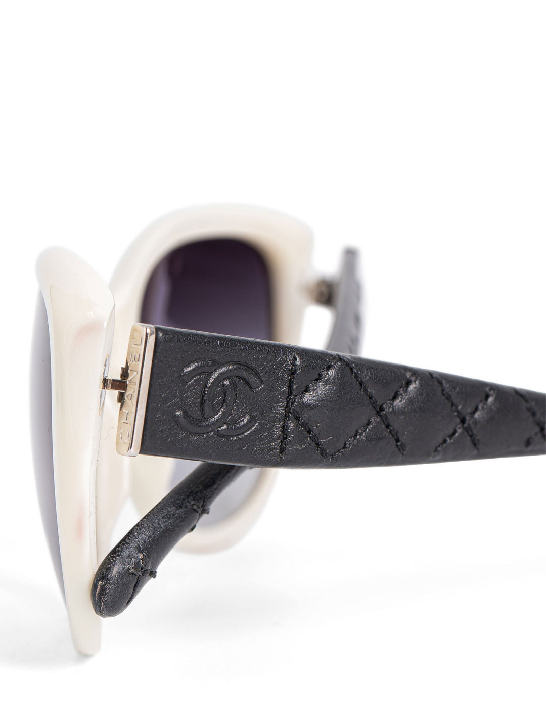 Top Quality Chanel CC Logo Leather Sunglasses Black White