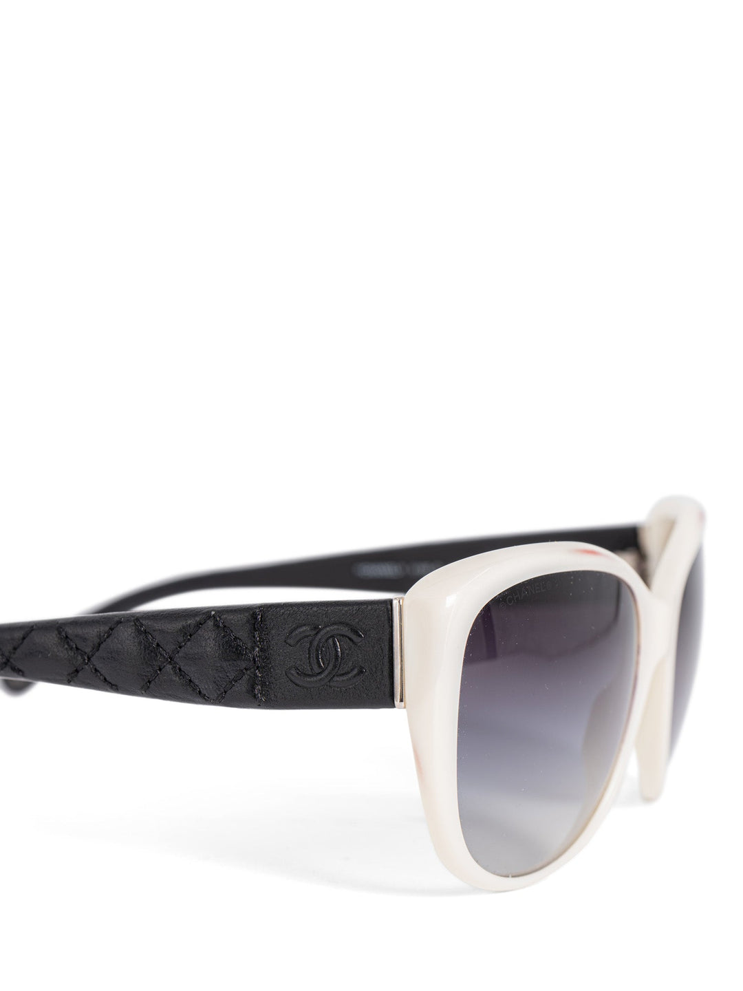 Top Quality Chanel CC Logo Leather Sunglasses Black White