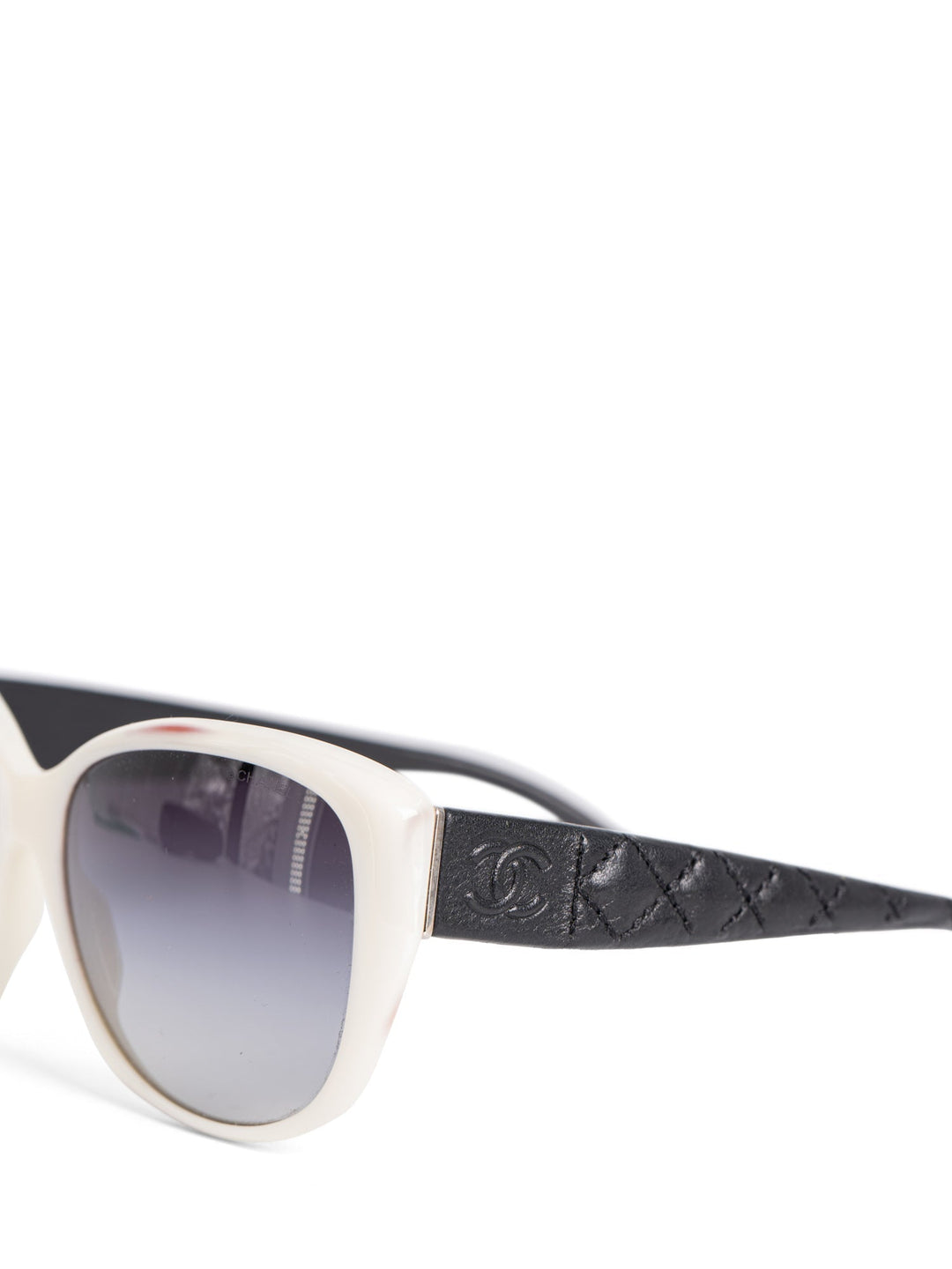 Top Quality Chanel CC Logo Leather Sunglasses Black White