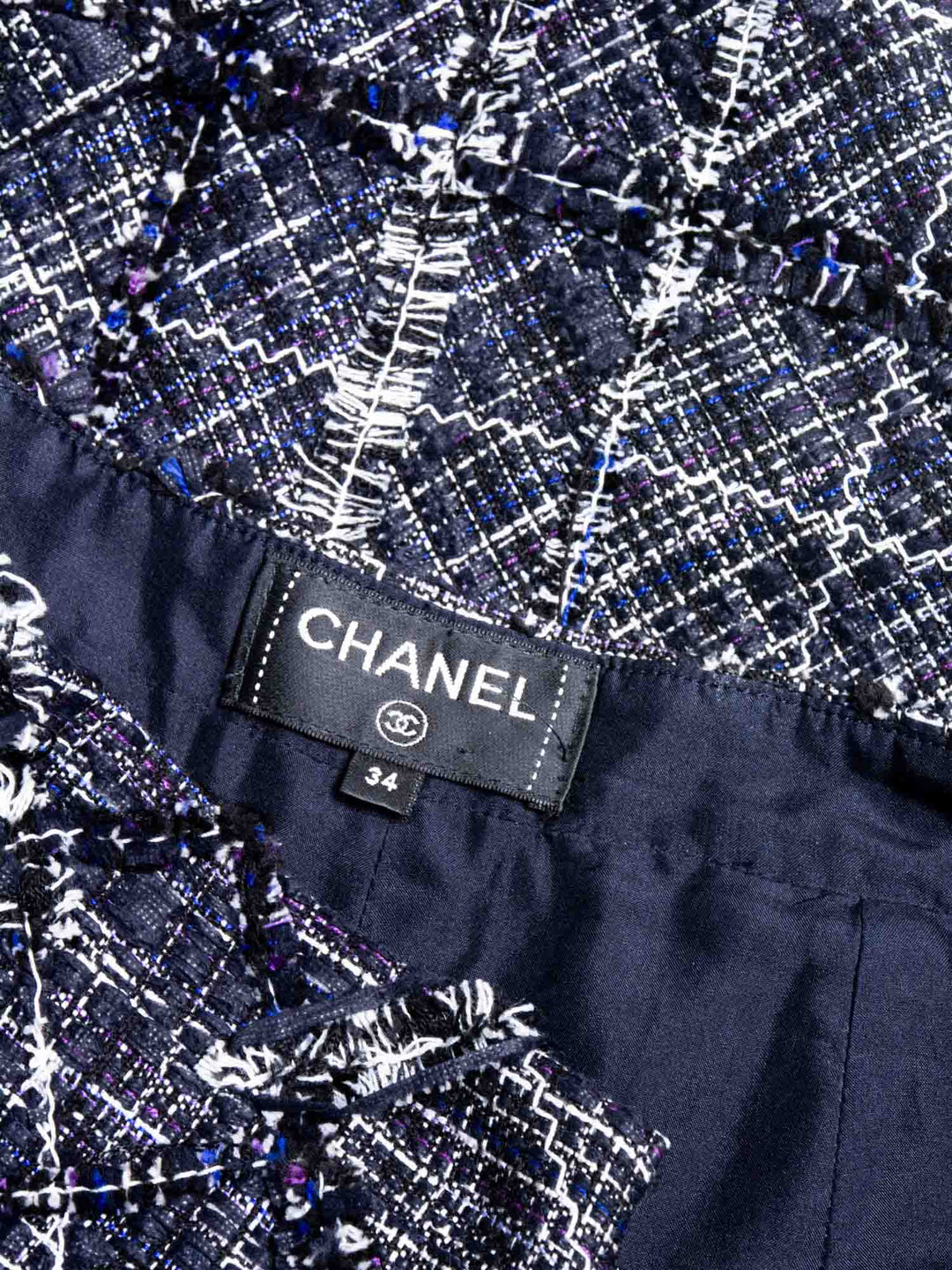 Top Quality Chanel CC Logo Lesage Tweed Fringe Shorts Black White
