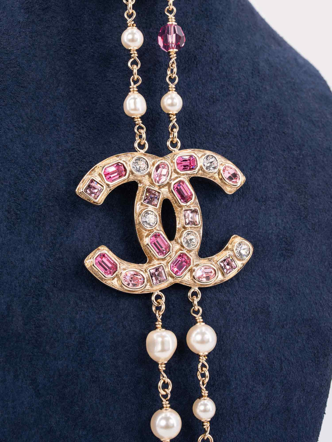 Top Quality Chanel CC Logo Pearl Crystals Long Necklace Gold