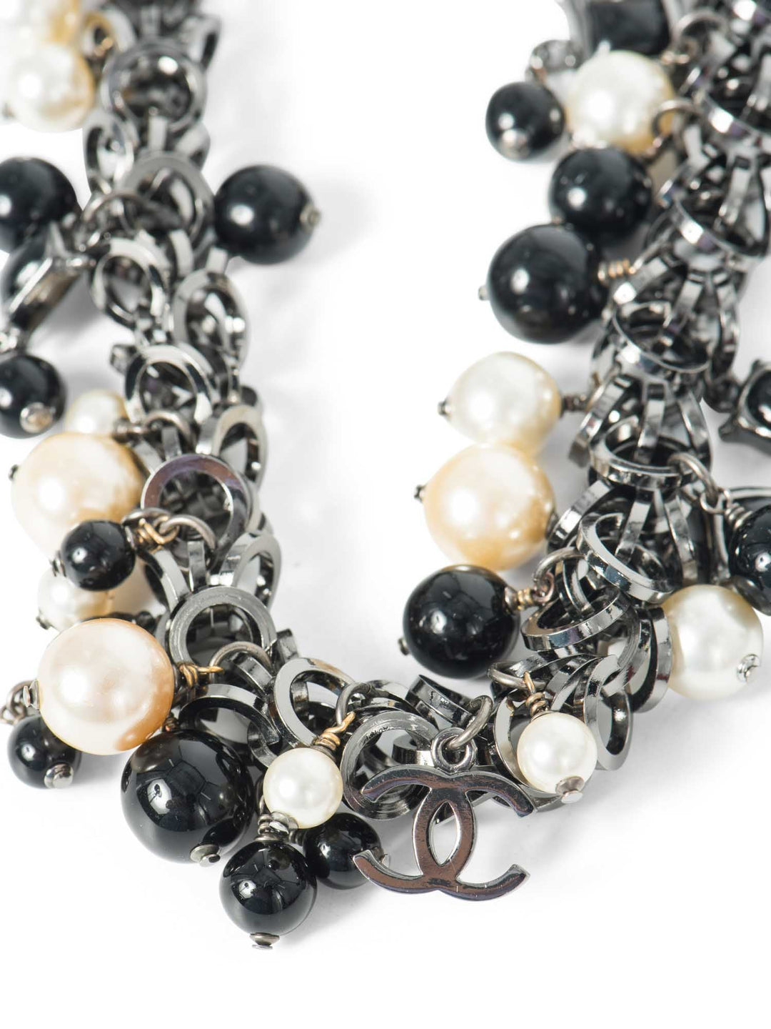 Top Quality Chanel CC Logo Pearl Runway Necklace Black White