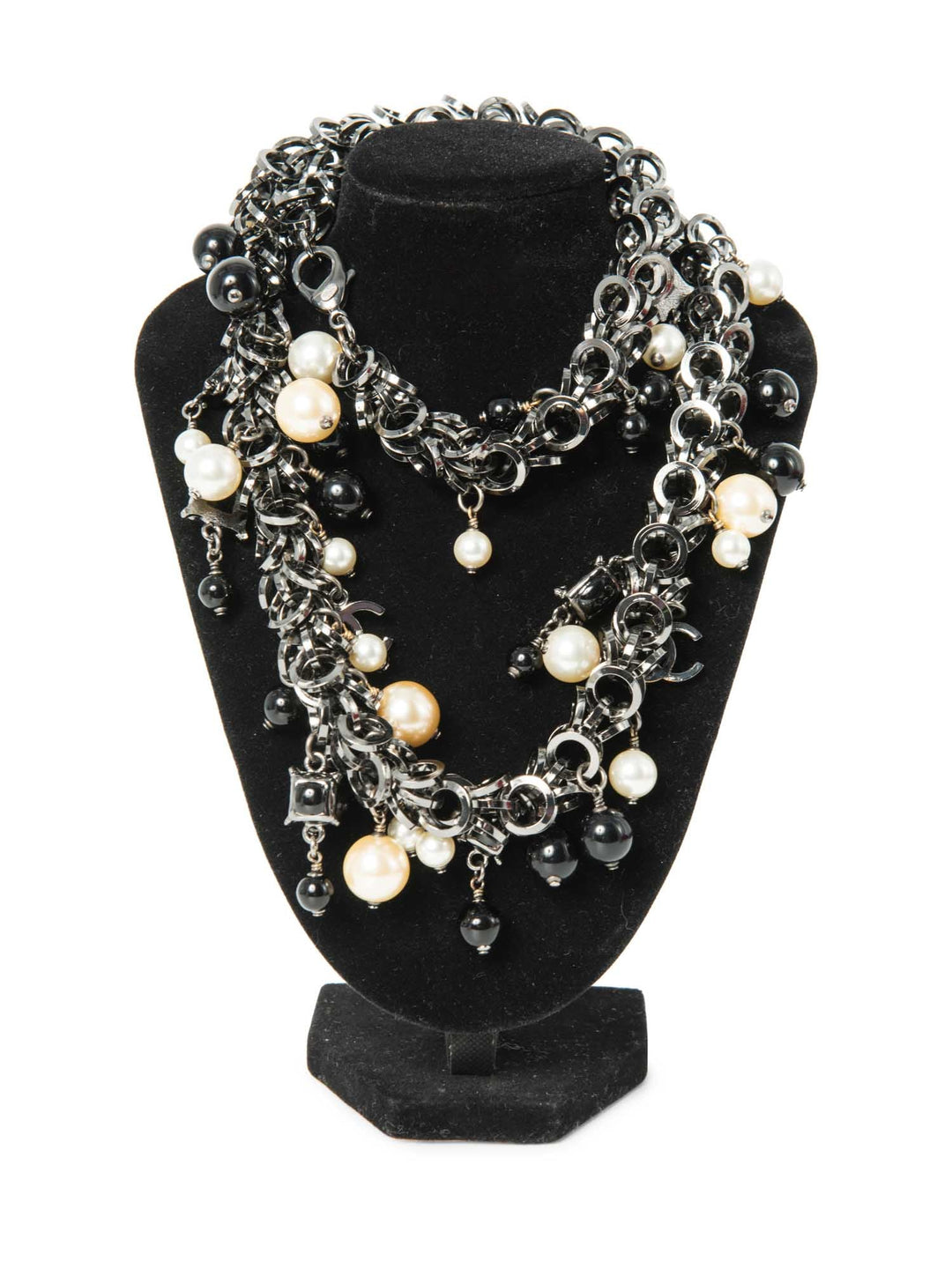 Top Quality Chanel CC Logo Pearl Runway Necklace Black White