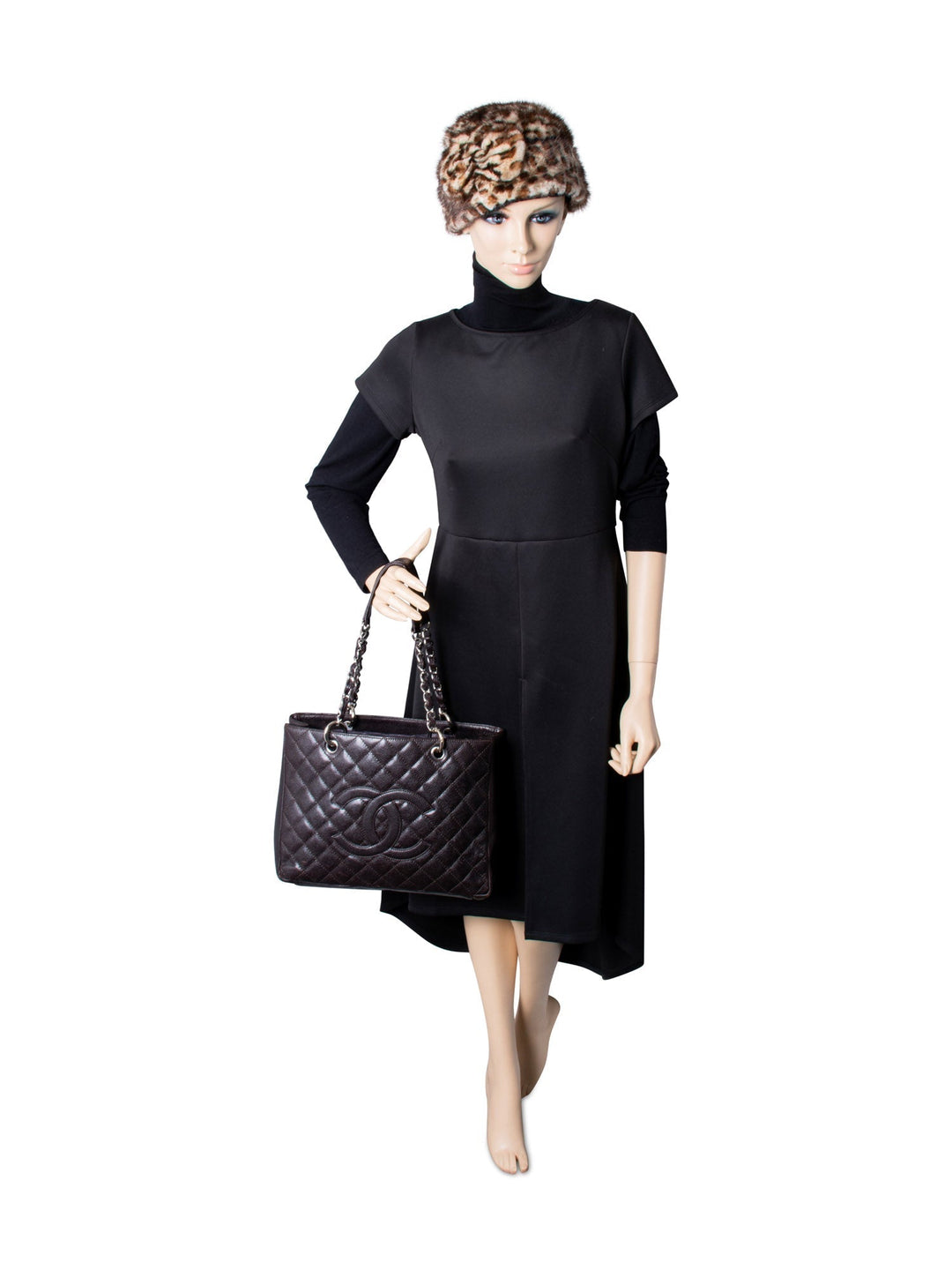 Top Quality Chanel CC Logo Quilted Caviar Grand Shopper Bag Brown