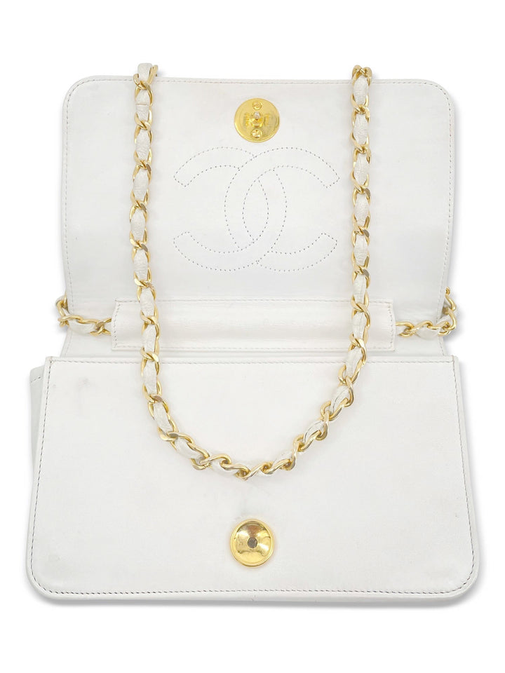 Top Quality Chanel CC Logo Quilted Leather 24K Gold Plated Shoulder Bag White