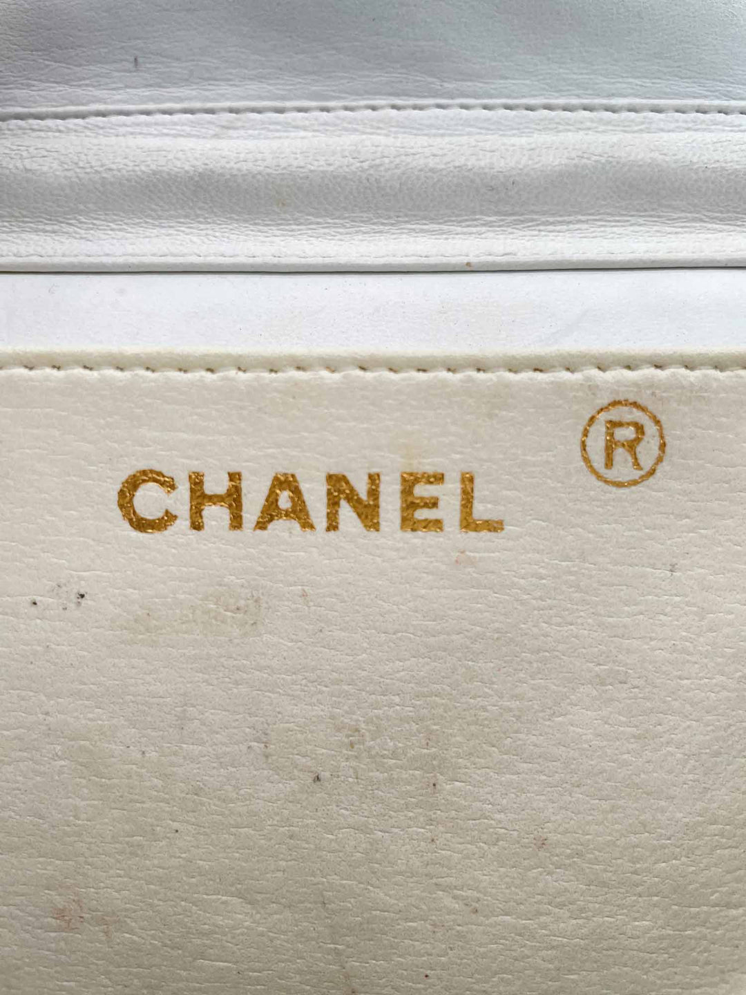 Top Quality Chanel CC Logo Quilted Leather 24K Gold Plated Shoulder Bag White