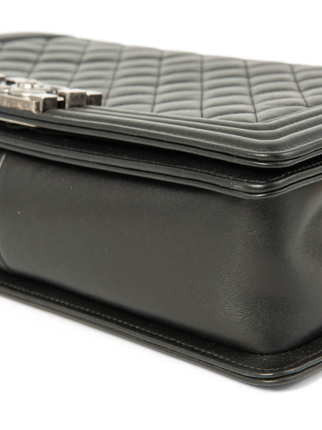 Top Quality Chanel CC Logo Quilted Leather Medium Boy Bag Black