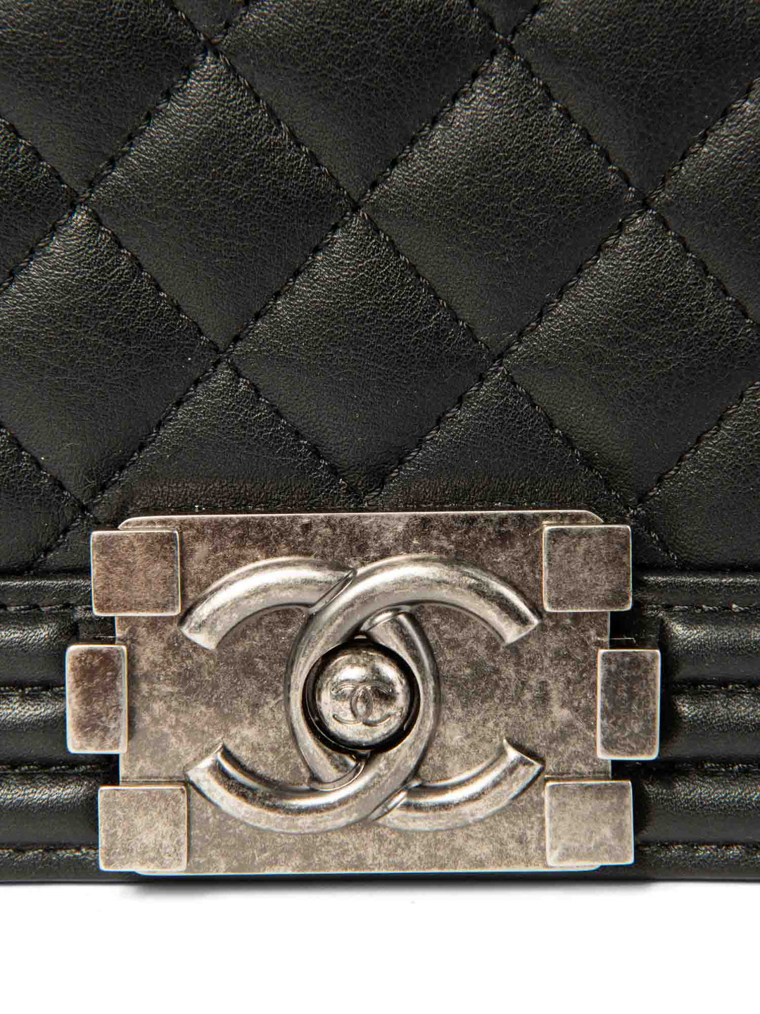 Top Quality Chanel CC Logo Quilted Leather Medium Boy Bag Black