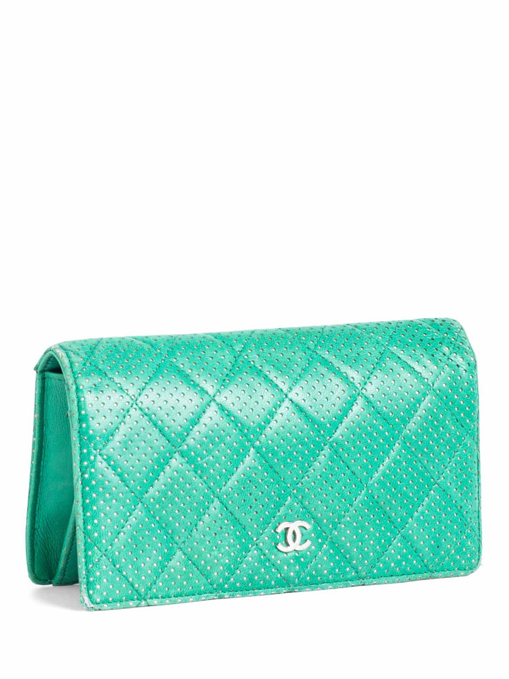 Top Quality Chanel CC Logo Vintage Perforated Quilted Leather Wallet Green