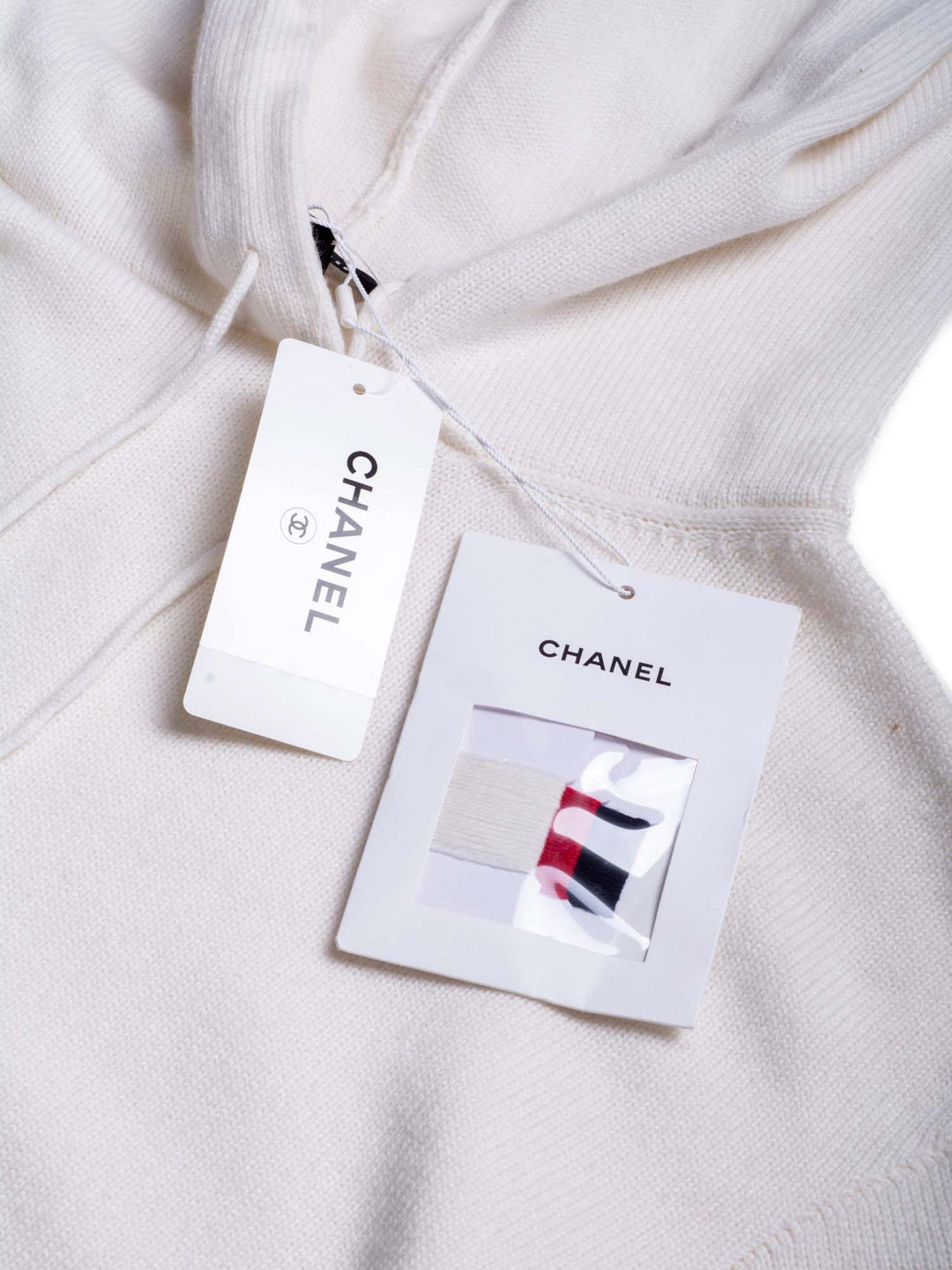 Top Quality Chanel Cashmere CC Logo La Pausa Hooded Oversized Sweater White
