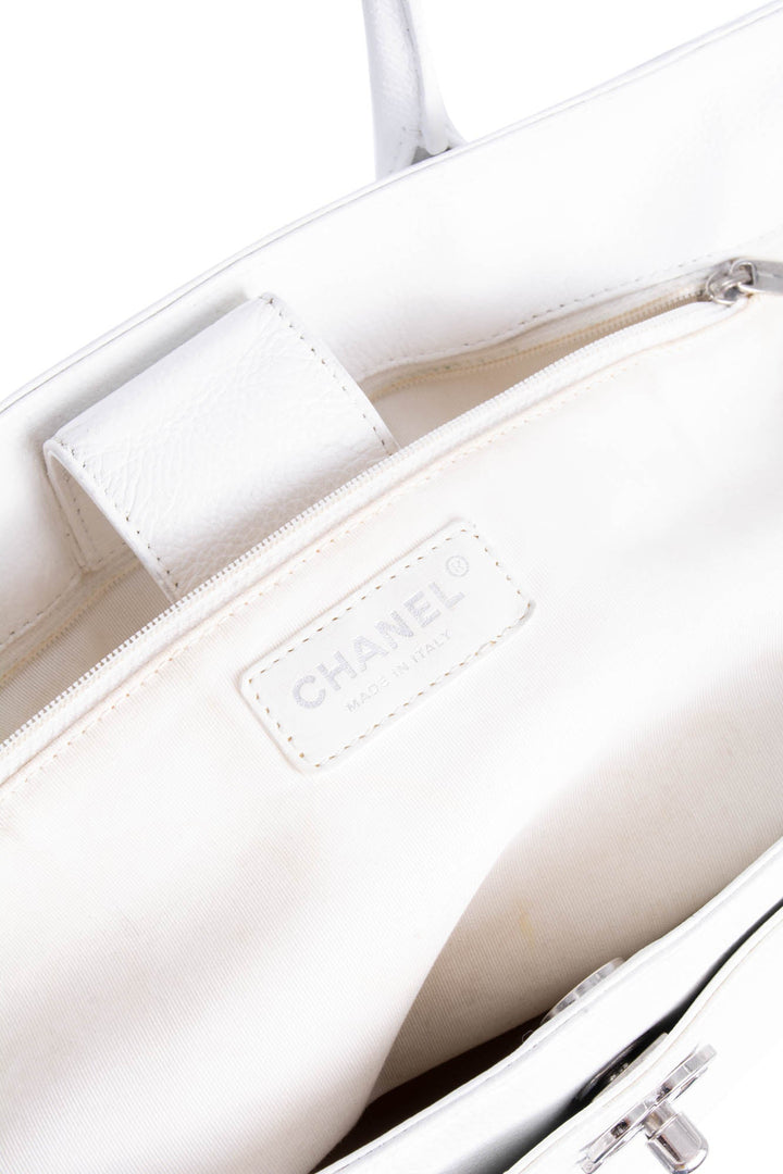 Top Quality Chanel Caviar Leather Cerf Executive Shopper Tote White Silver