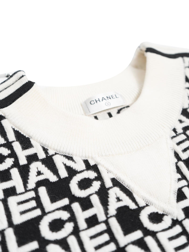 Top Quality Chanel Logo Knit Zipper Sweater Black White