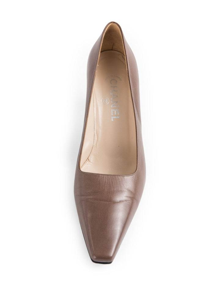 Top Quality Chanel Logo Leather Pointy Toe Kitten Heels Shoes Brown