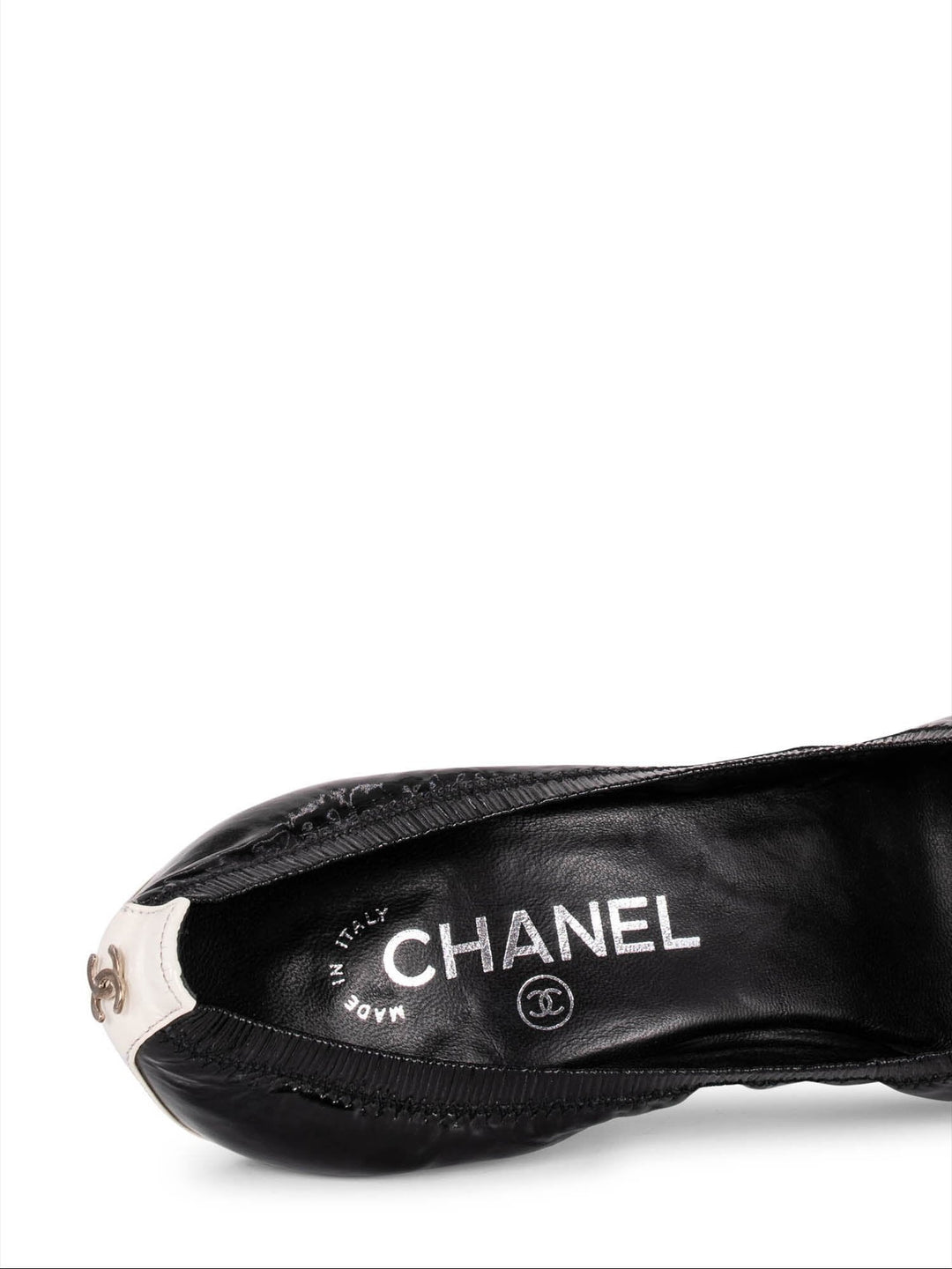 Top Quality Chanel Patent Leather CC Logo Pumps Black White