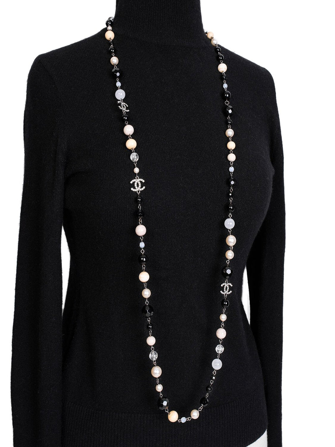 Top Quality Chanel Pearl CC Logo Long Necklace Silver