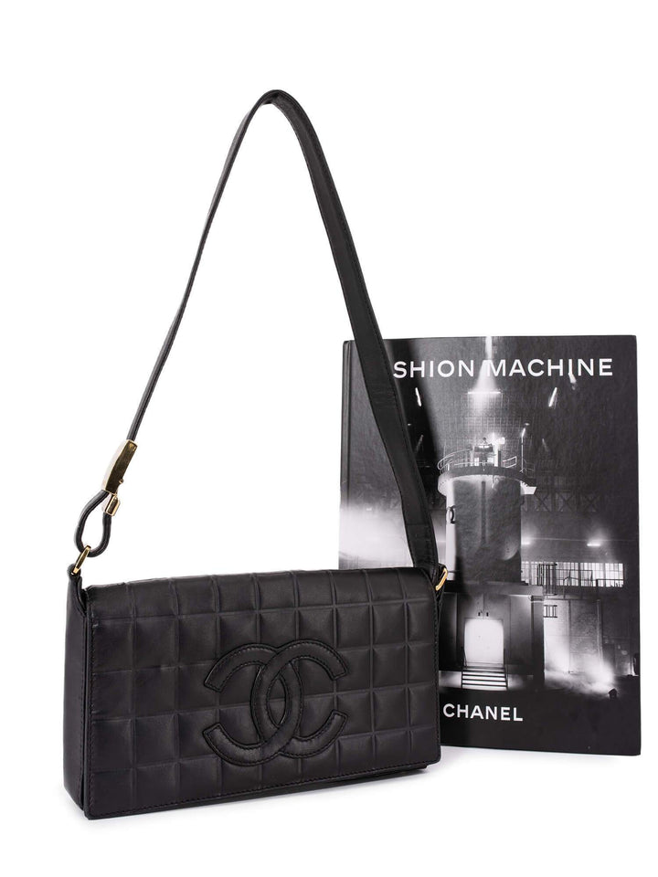 Top Quality Chanel Quilted Leather CC Logo Chocolate Bar Flap Bag Black