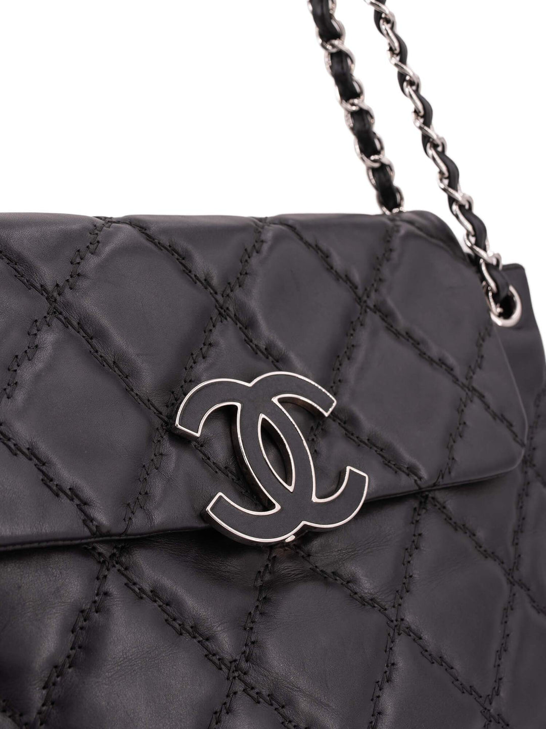 Top Quality Chanel Quilted Leather CC Logo Flap Bag Black