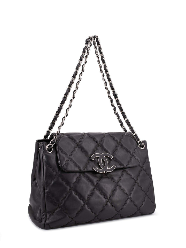Top Quality Chanel Quilted Leather CC Logo Flap Bag Black