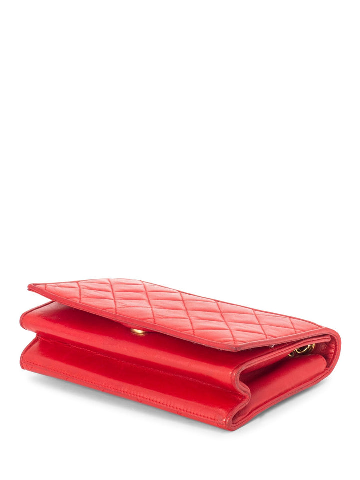Top Quality Chanel Quilted Leather CC Logo Flap Messenger Bag Red