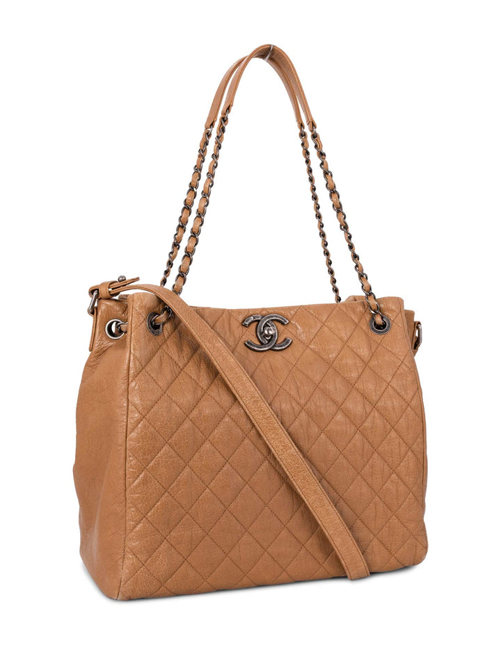 Top Quality Chanel Quilted Leather CC Logo Shopper Bag Brown