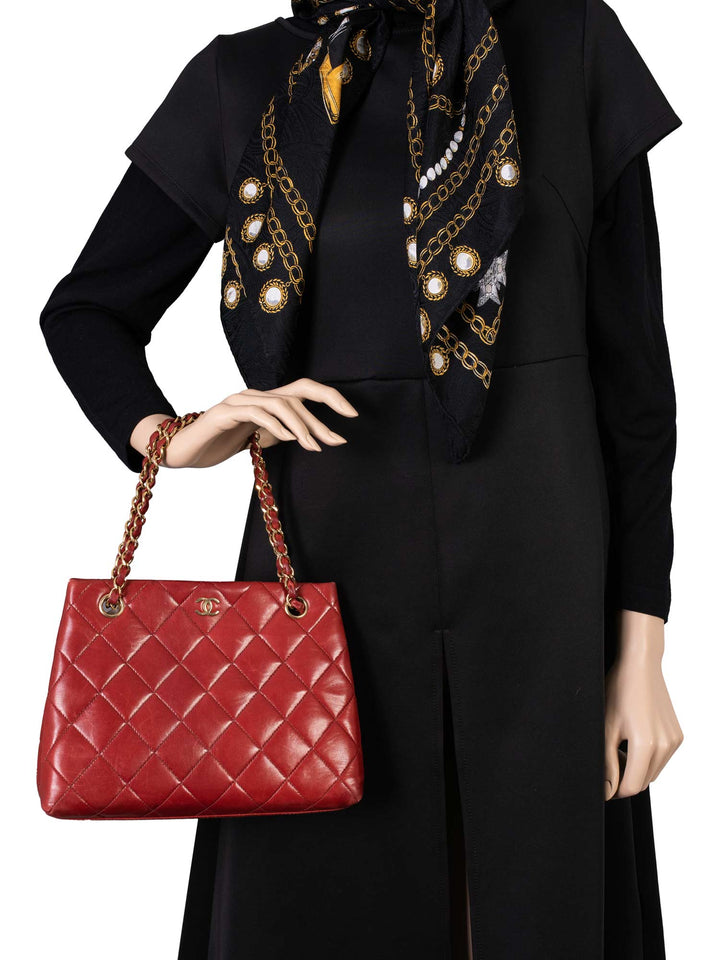 Top Quality Chanel Quilted Leather CC Logo Shoulder Bag Red